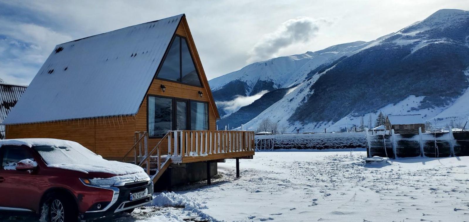 Willa Mountain Hut In Kazbegi Zewnętrze zdjęcie